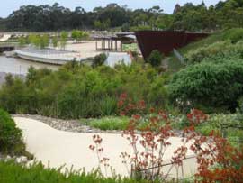 View over the Serpentine Path and Waterhole Bridge